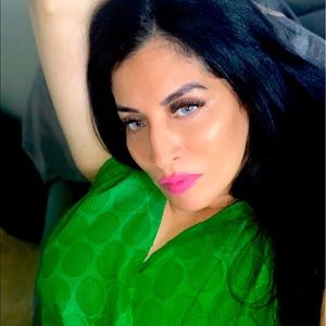 Meet your Posher, Denise